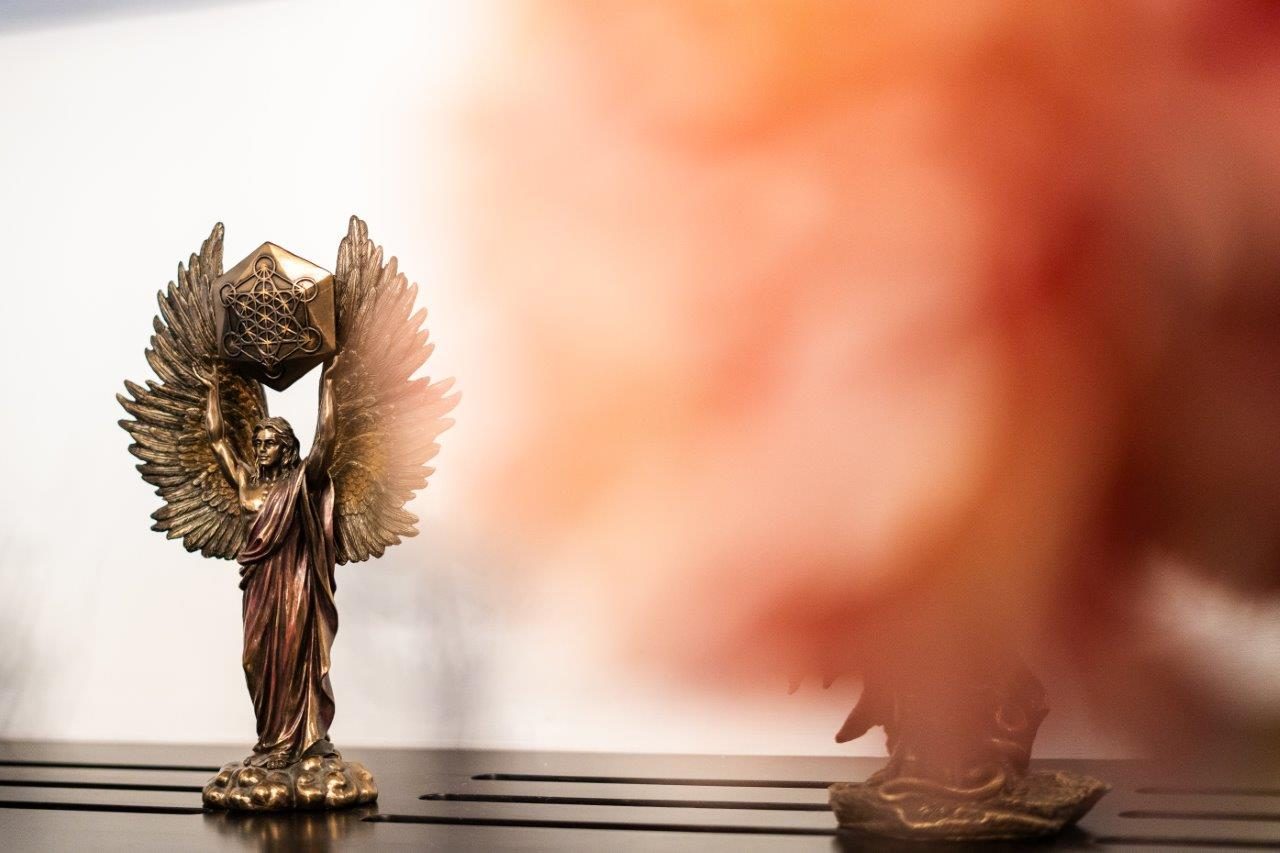 Art. History. Experience. – Descoperă rafinamentul unui cigar lounge interbelic în București